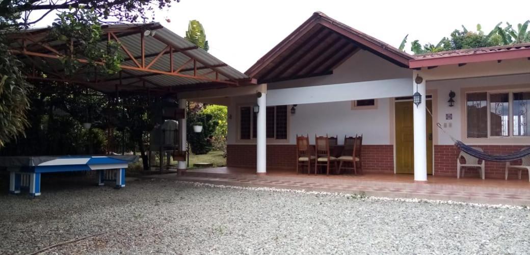 Hotel Campestre Las Bailarinas Armenia  Kültér fotó